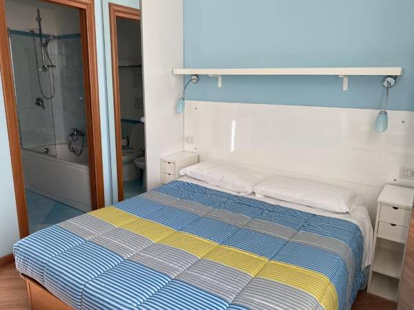 Luna Rossa Roma Guest House