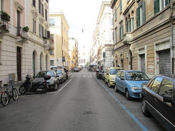 Appartamento Santi Quattro - Colosseo