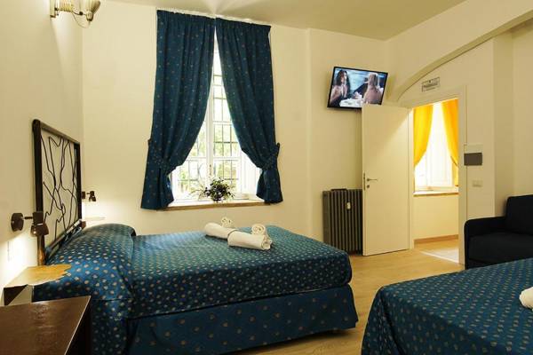 Vatican Holiday Junior