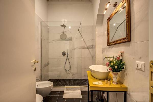 Little Queen Pantheon