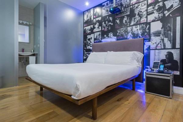 Colosseum Jacuzzi Suites