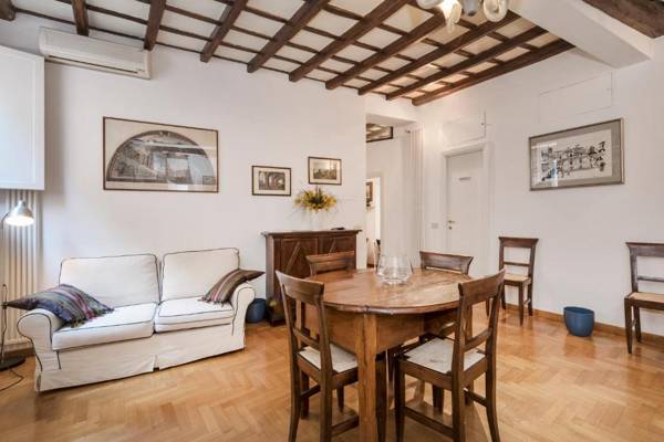 Campo de' Fiori Apartment