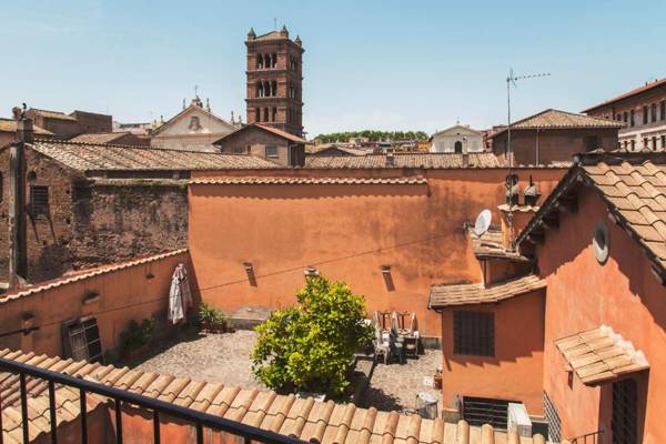 Santa Cecilia in Trastevere with Balcony