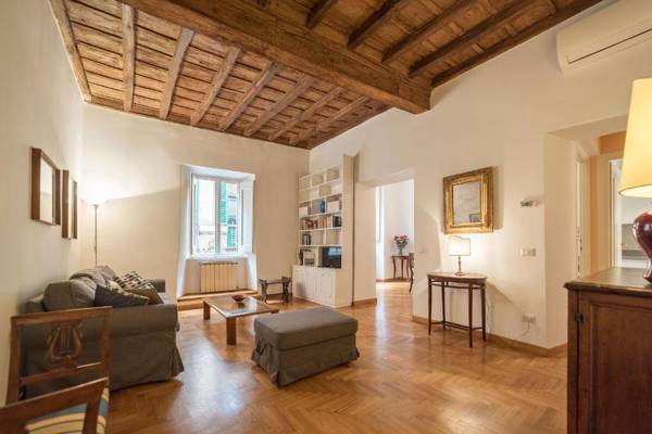 A peaceful retreat 2 minutes from Piazza Navona - FromHometoRome