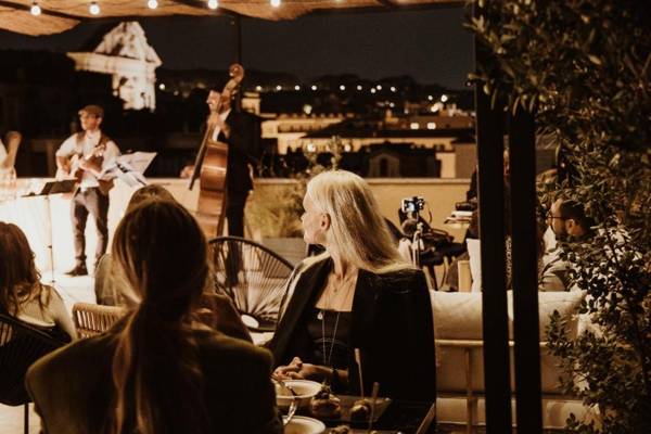 The Vista Rooms & Terrace