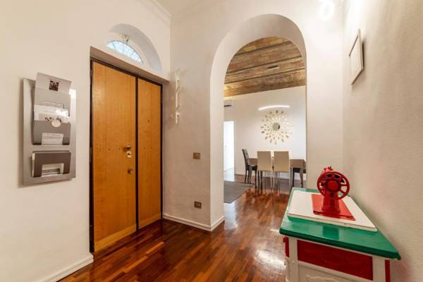 Fontana di Trevi Design Apartment