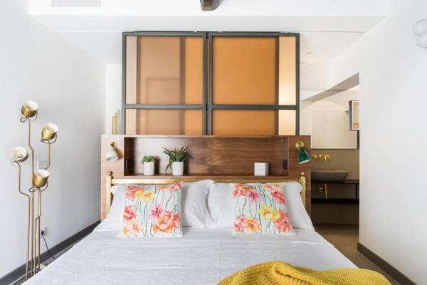 Monti Exclusive Medieval Tower