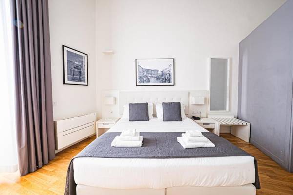 CAPITALS LUXURY River