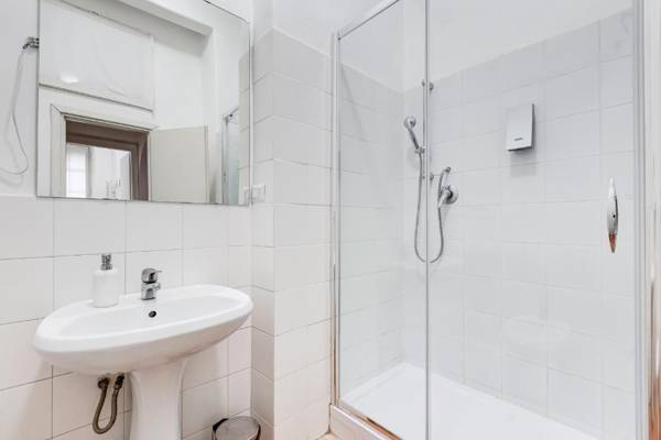 Vatican Germanico 107