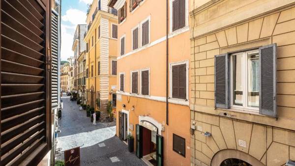 Vittoria Rental in Rome