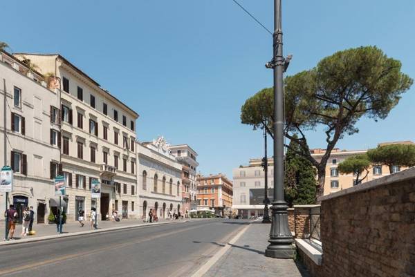 Largo di Torre Argentina Apartment