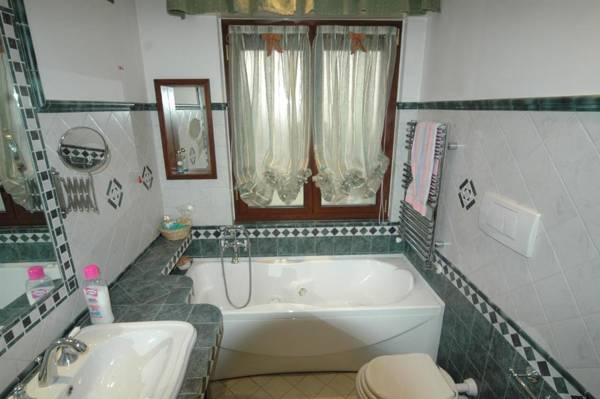 Romantic Rome in a Deluxe apartment for 2 people Jacuzzi