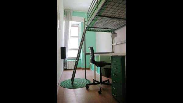 Workspace - Room in Guest room - Kamchu Apartments single room close to tube in Viale Libia