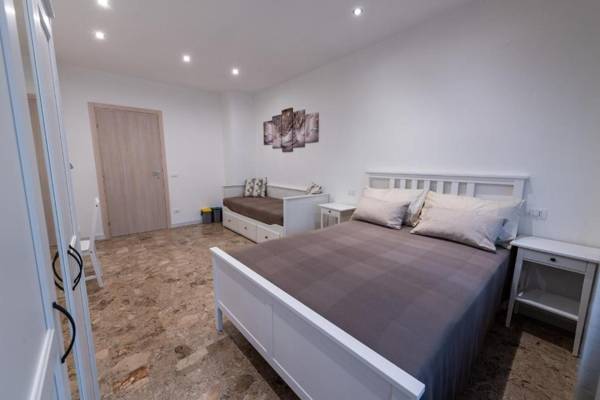 Casa Rosa Beige e Blu