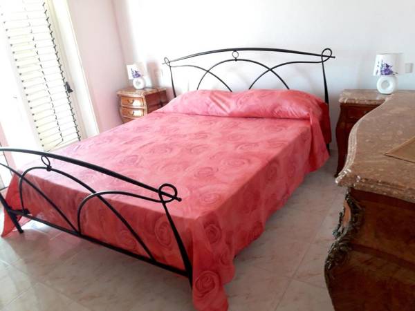 3 bedrooms house at Golfo Aranci 500 m away from the beach with sea view and furnished terrace