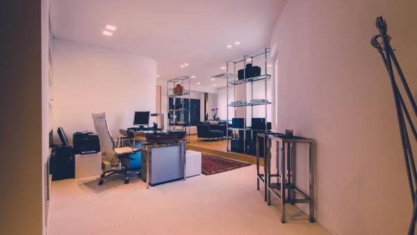 Workspace - Siracusa Luxury Apartment