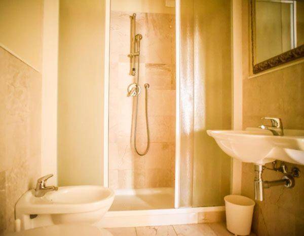 Dante Ravenna Apartments