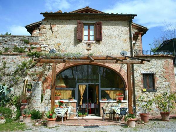 Regal Family Villa in Armaiolo with Private Pool Garden BBQ