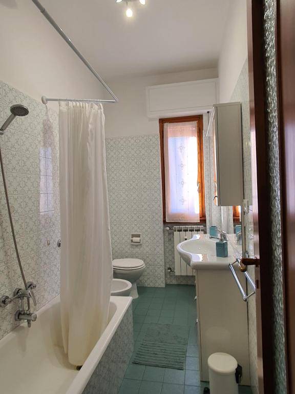 Blue Daisy Apartment