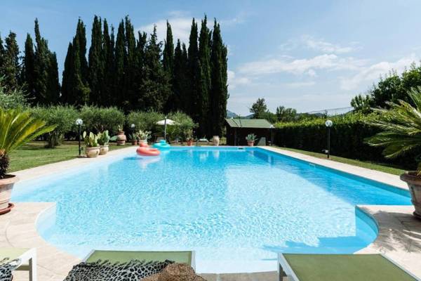 One bedroom villa with shared pool enclosed garden and wifi at Pisa
