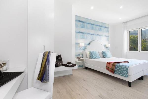 Amore Rentals - Sara Home