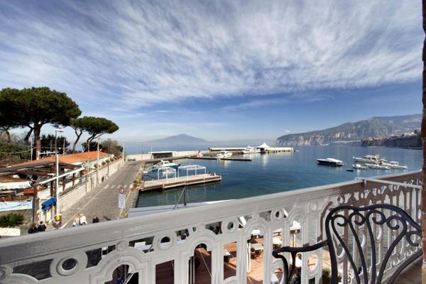 Amore Rentals - Appartamento La Terrazza Sul Porto 1