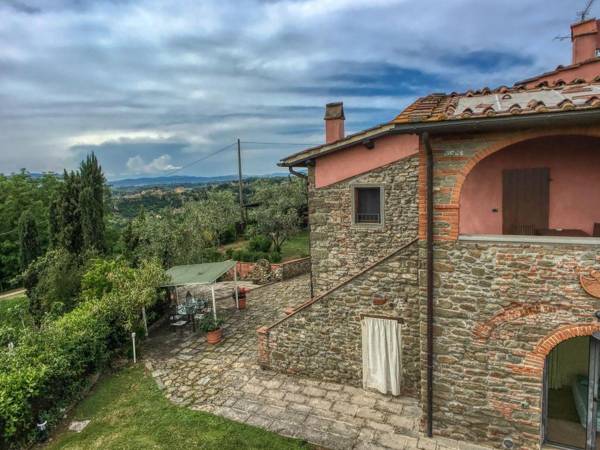 Lovely Farmhouse in Pian di Scò with Barbecue