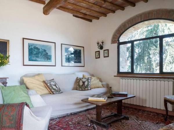 Chic Holiday Home in Pergine Valdarno with Terrace