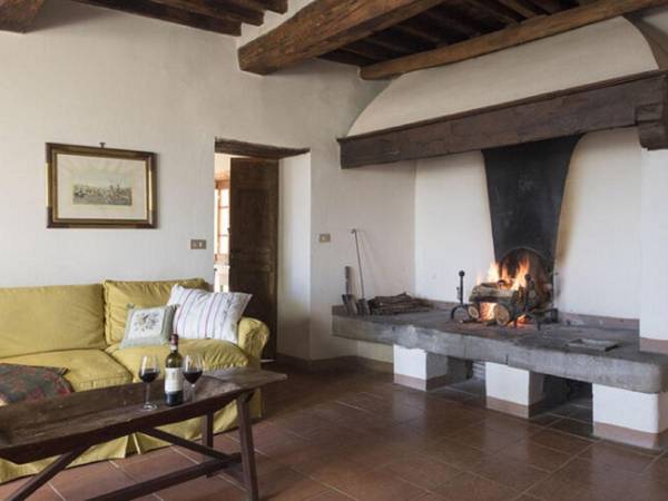 Cosy Holiday Home in Pergine Valdarno with Terrace