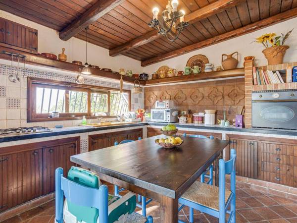 Charming Villa in Partinico with Roof Terrace