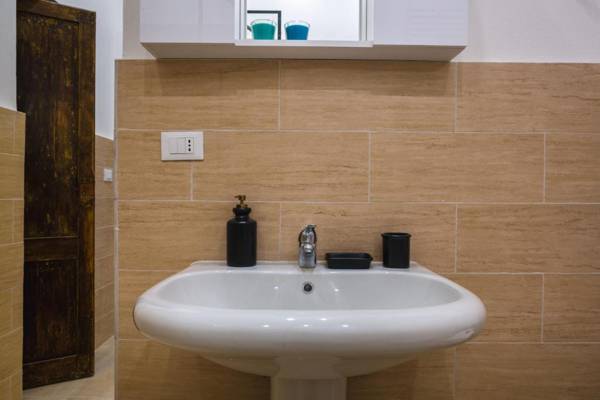 Parco Ducale Elegant Apartment con Balcone