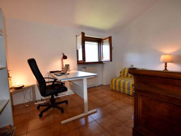 Workspace - Two-family home with private garden 100 metres from the lake and beach