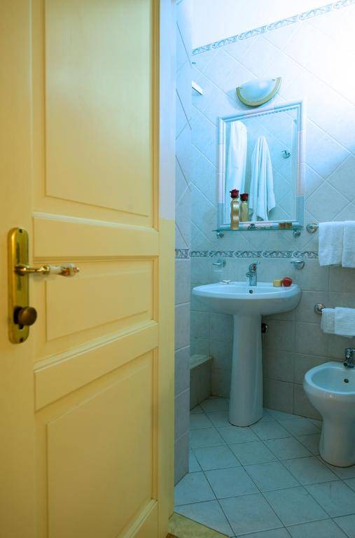 Hotel Joli