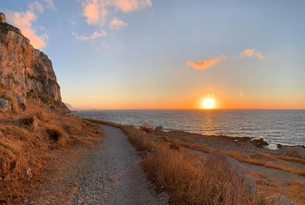 mondello sea view beach apartment