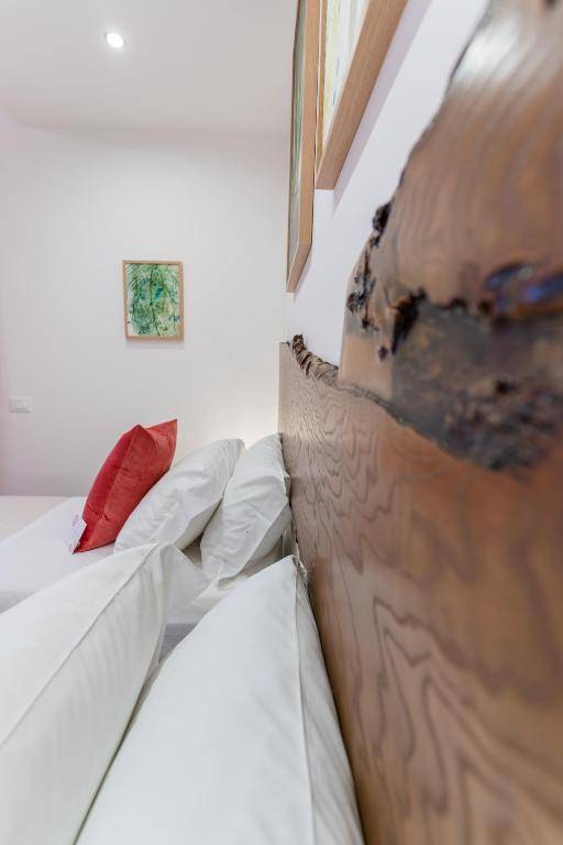 Mama Tita Rooms and Breakfast