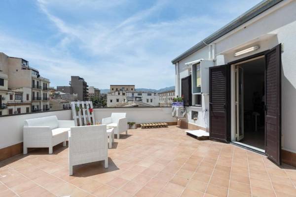 BallarHost - Ballarò Market Terrace Apartment