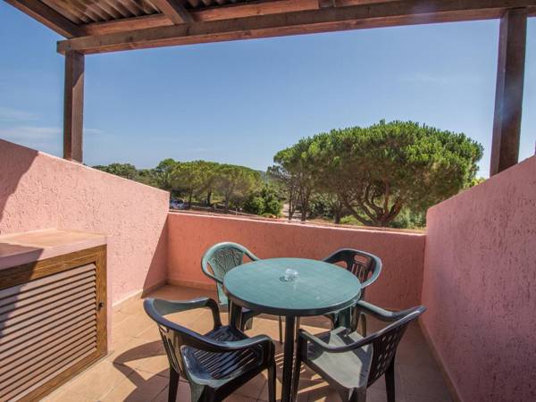 Bilocale con balcone 300 mt dal mare