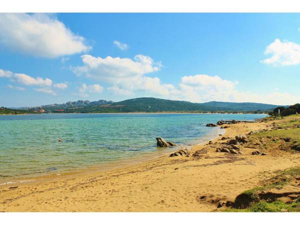 Bilocale con balcone 300 mt dal mare