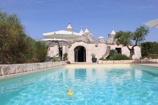 Ostuni Trullo fiabesco con piscina