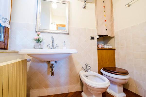 Ripa Medici camere con vista e parcheggio incluso