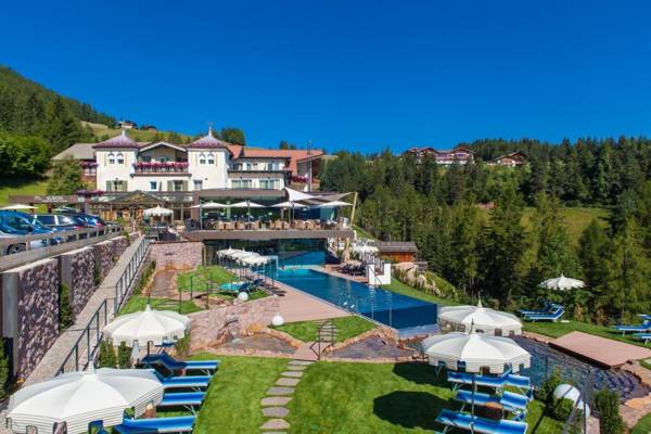 Hotel Albion Mountain Spa Resort Dolomites