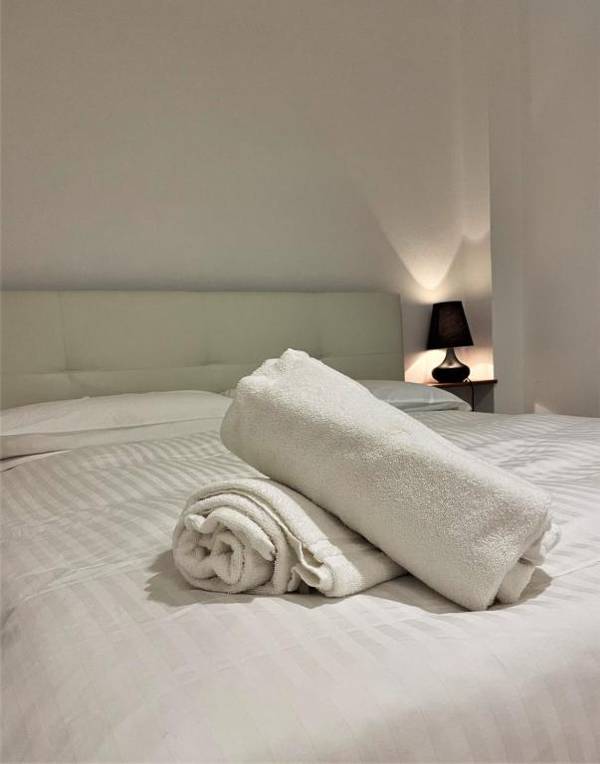 The Square Apartment