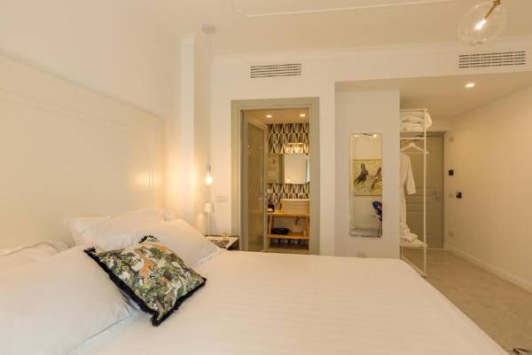 CasAunoE Boutique Hotel