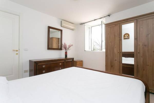 N33 - Numana bilocale con meraviglioso terrazzo sul mare