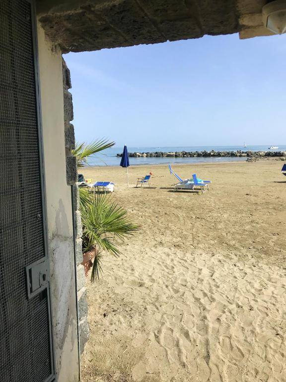 One bedroom appartement at Nettuno 1 m away from the beach