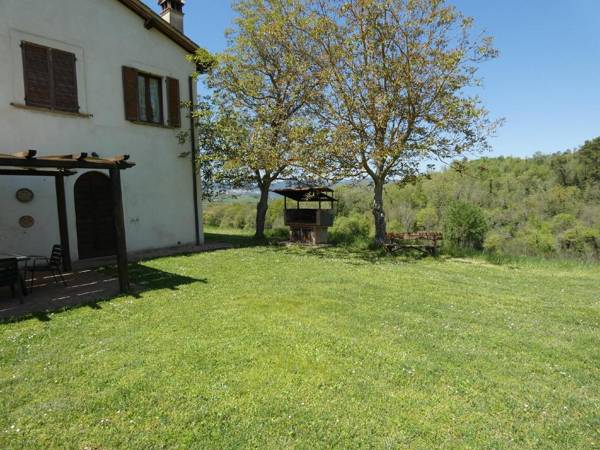 Scappo In Umbria La Cantinetta