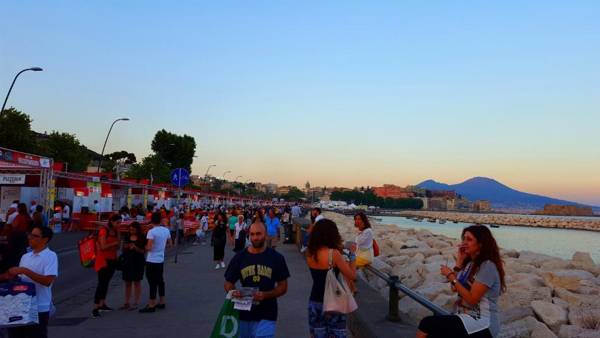 Daily Napoli - Lungomare