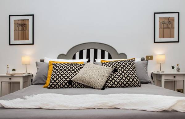 Casa Frangiò - Modern Apartment Naples Historical Centre - by Gocce Team