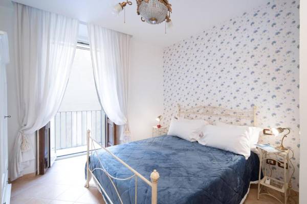 La Casa di Assunta - Naples Historical Centre - by Gocce Team