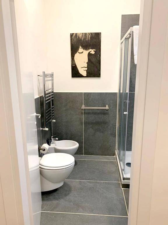 5 bedrooms appartement at Napoli 500 m away from the beach with sea view and wifi